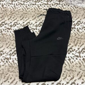Nike men’s Black Sweatpants